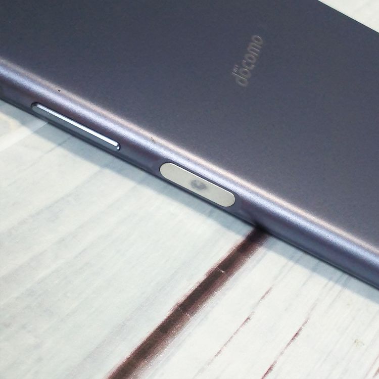 docomo Xperia XZ1 SO-01K Moonlite Blue  681