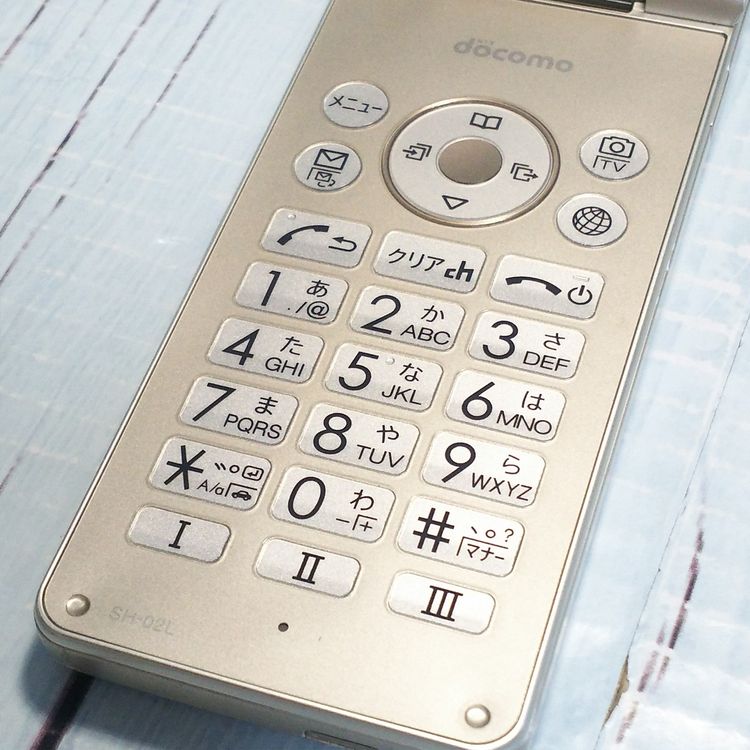docomo SH-02L AQUOS �������� �������  001