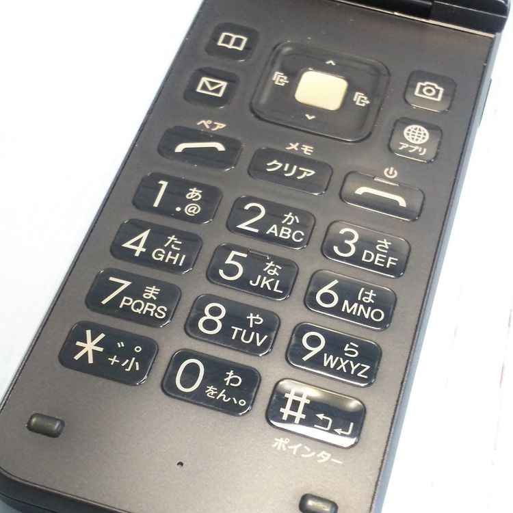 au ������ GRATINA ��[����] �֥�å� KYF39  246