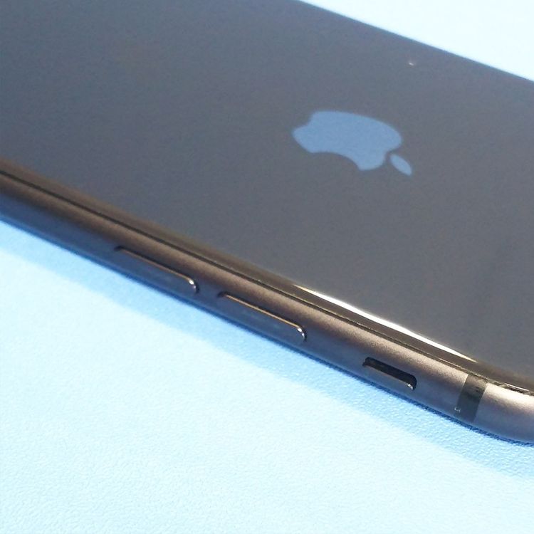 au iPhone8 64GB ���ڡ������졼  874