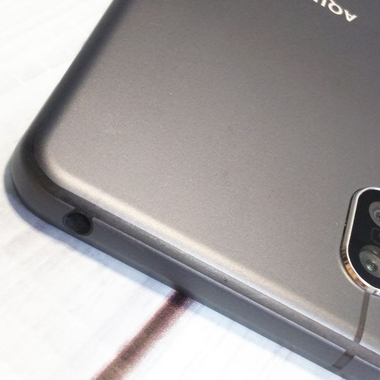 au AQUOS sense3 SHV45 �֥�å�  926