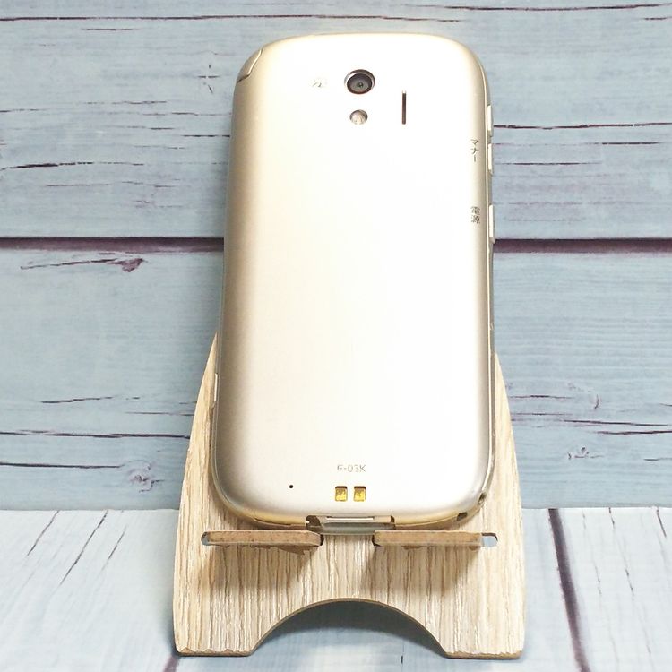 docomo F-03K ������� �餯�餯���ޡ��ȥե��� me [������]  766