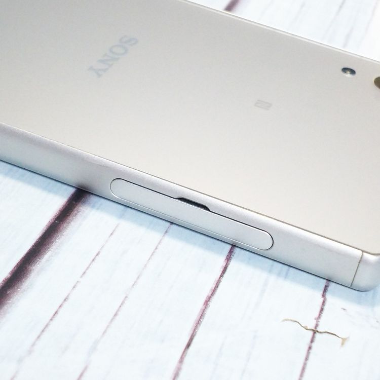 Softbank SONY Xperia Z5 32GB �ۥ磻�� 501SO  468