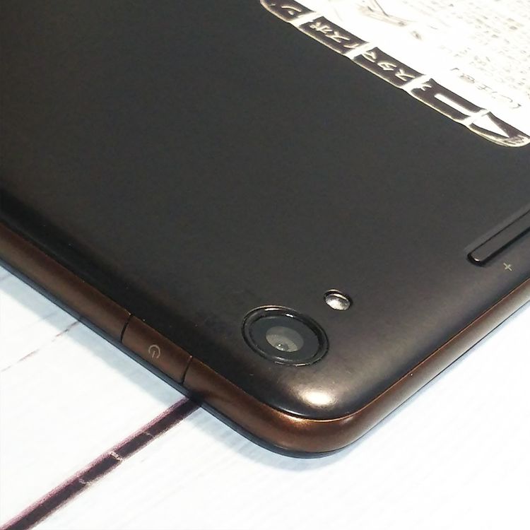 au KYOCERA Qua tab QZ8 �⥫�֥�å� KYT32  991