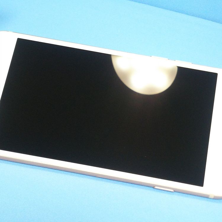 SIM�ե꡼ iPhone8 64GB �������  865