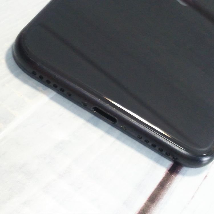 au iPhoneSE ��2���� 64GB �֥�å�  508