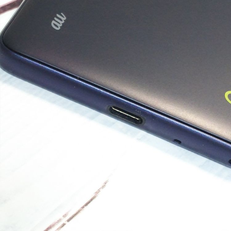 au Qua phone QZ ������ KYV44 ����ǥ���  306