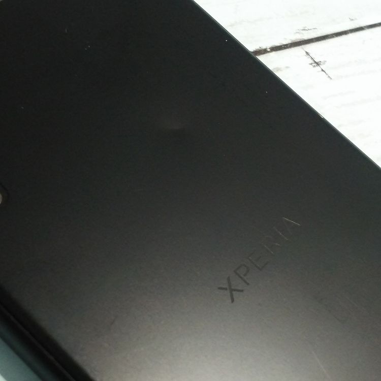 SONY Xperia XZs SOV35 au �֥�å�  663