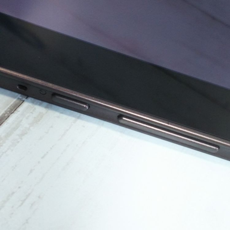 docomo arrows Tab F-02K Black �֥�å�  325