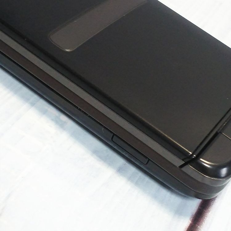 au ������ GRATINA �� KYF39 ˡ�ͥ�ǥ� �����쥹��������  651