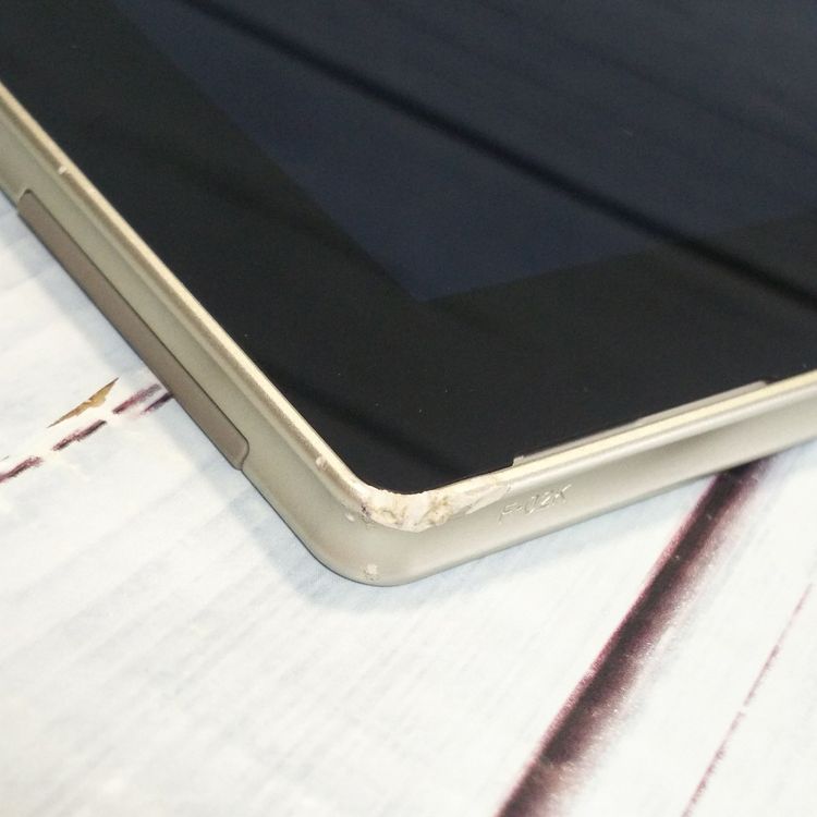 docomo arrows Tab F-02K White �ۥ磻��  810