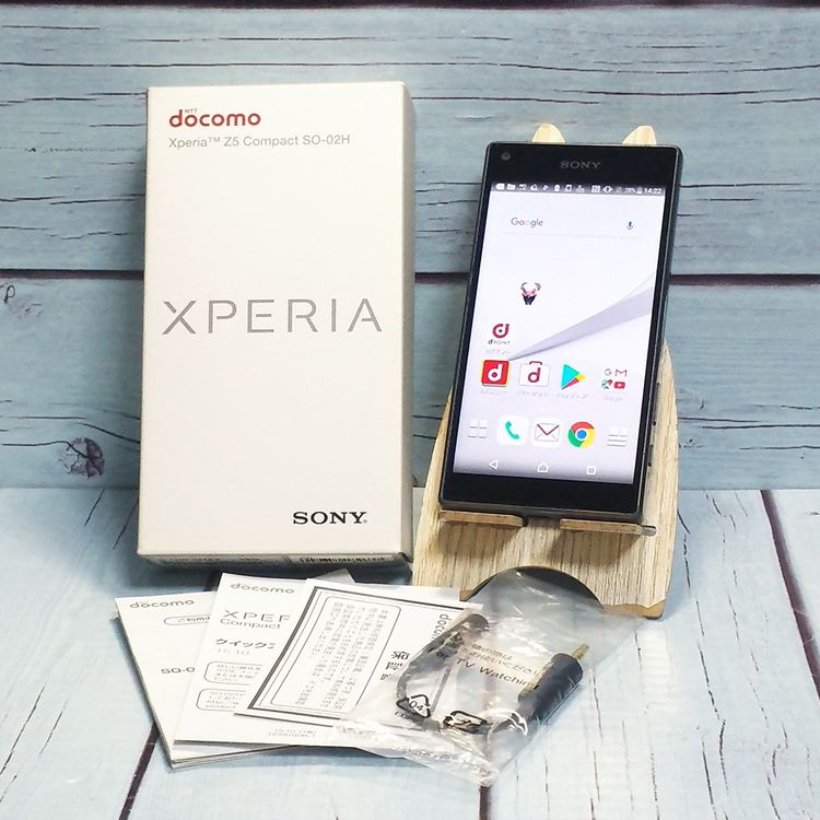 docomo Xperia Z5 Compact SO-02H Black  386