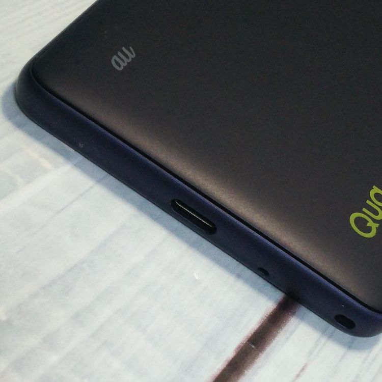 au Qua phone QZ ������ KYV44 ����ǥ���  176