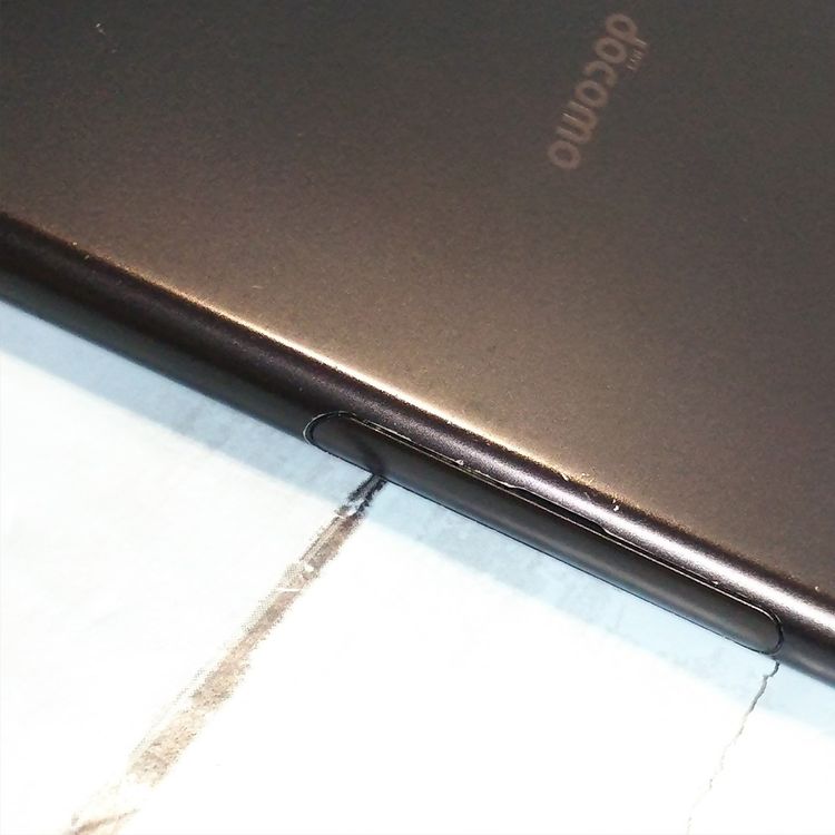 docomo Xperia XZ1 SO-01K Black  172