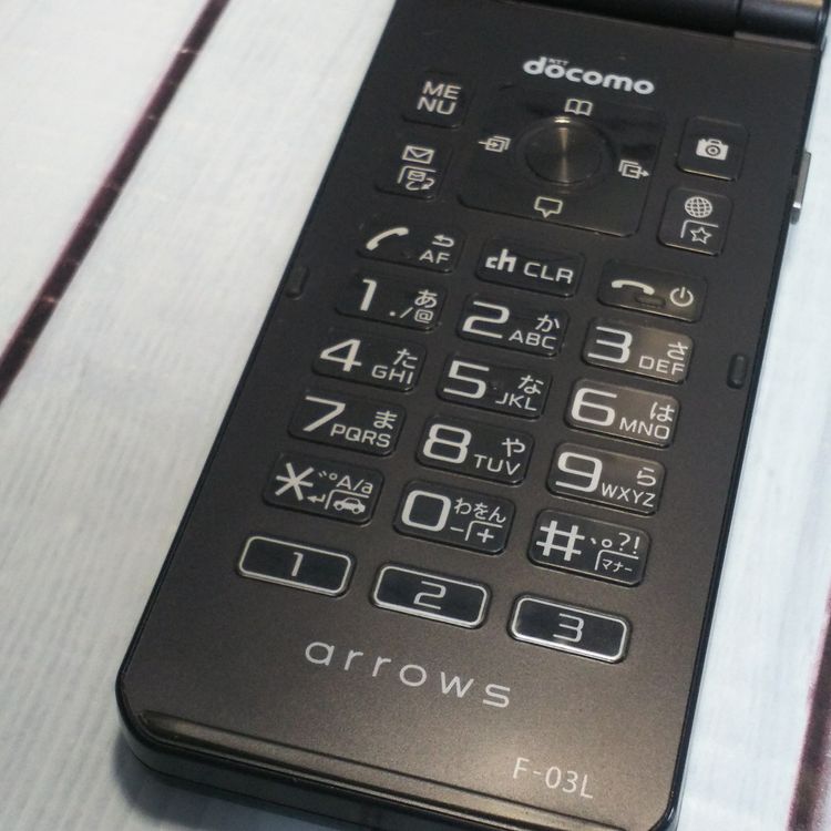 docomo arrows �ٻ��� �������� F-03L �֥�å�  563