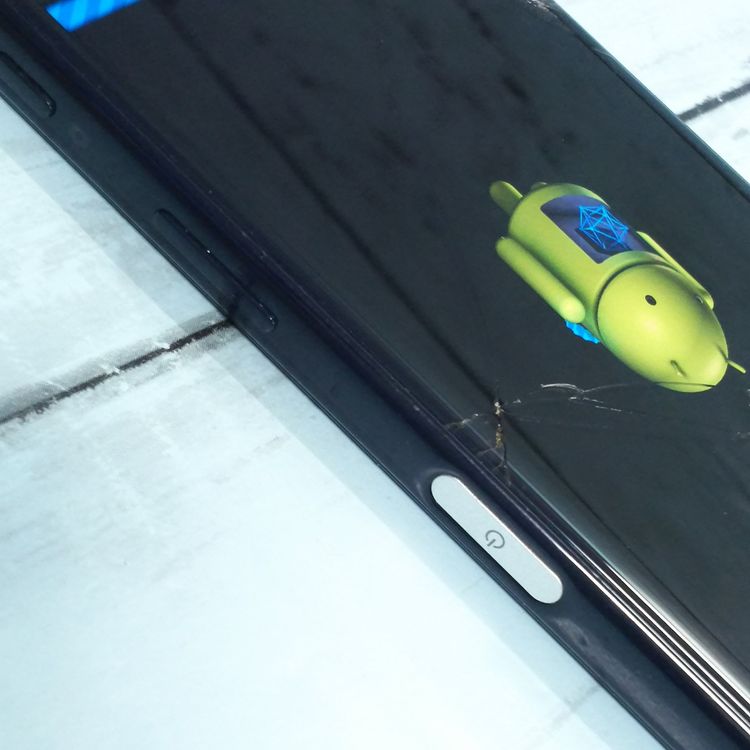 docomo Xperia X Compact SO-02J Black [�����]  784