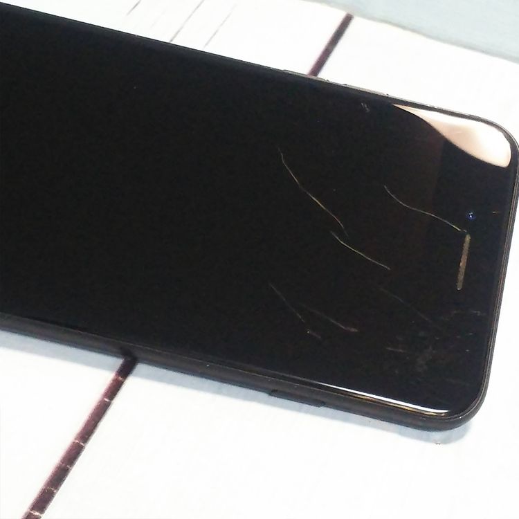au iPhone7 �֥�å� 32GB  195