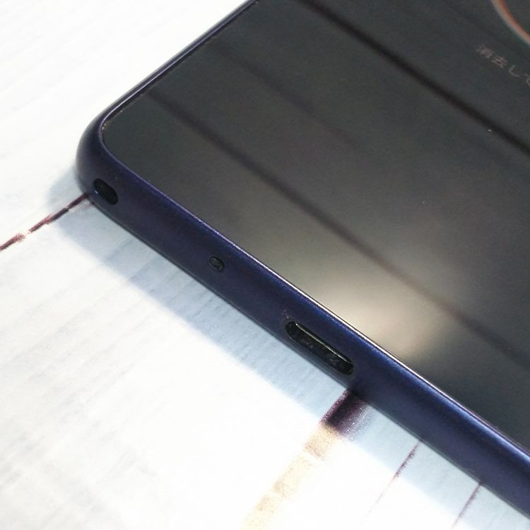 au Qua phone QZ ������ KYV44 ����ǥ���  616