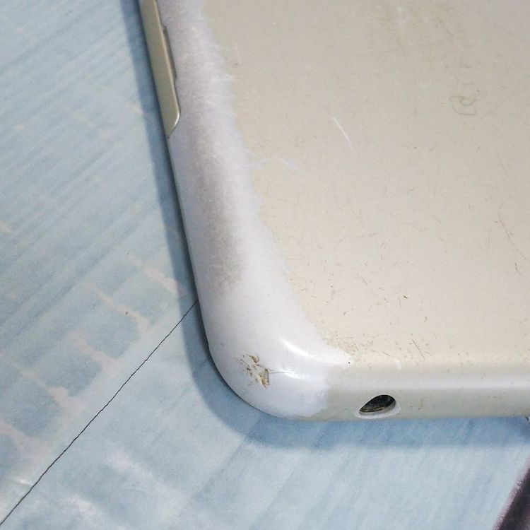 au AQUOS sense SHV40 �ۥ磻��Silky White  714