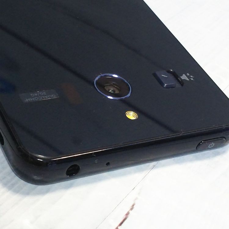 softbank SHARP ����ץ륹�ޥ�3 509SH �֥�å� 126