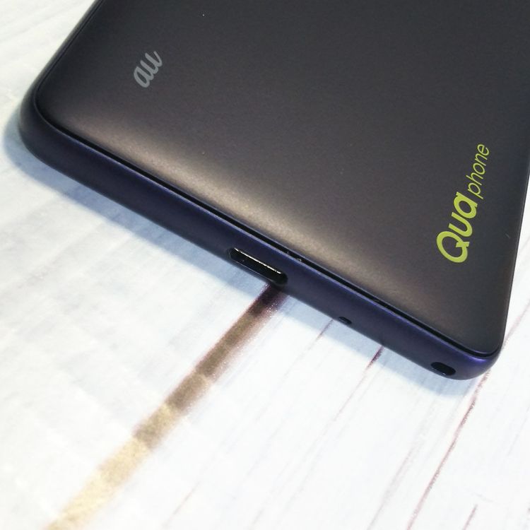 au Qua phone QZ ������ KYV44 ����ǥ���  ���� 414