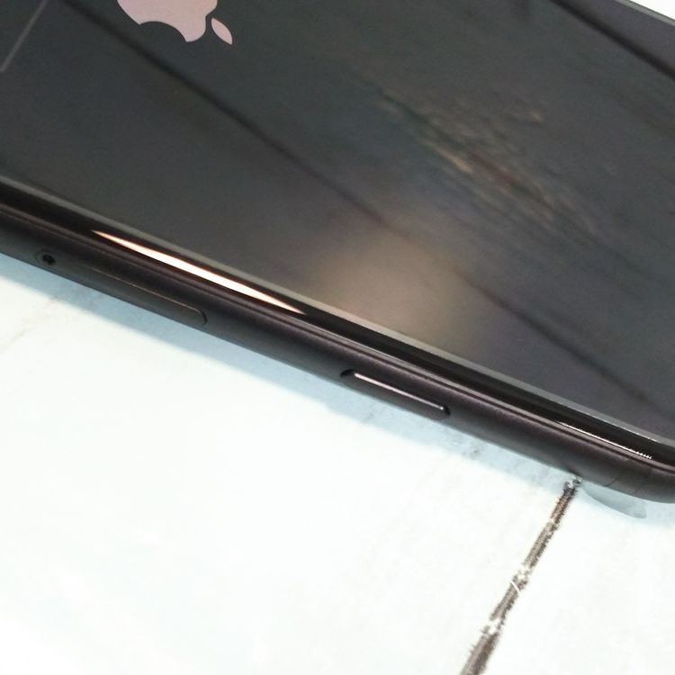 au iPhone7 128GB �֥�å� ����Ʊ����  �ۤܿ��� 879