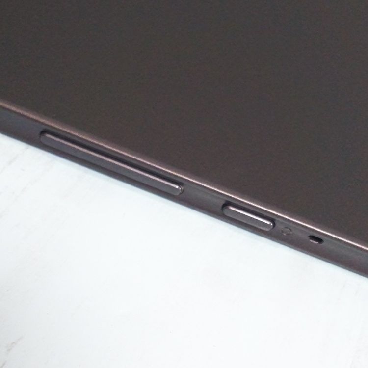 docomo arrows Tab F-02K Black �֥�å�  410