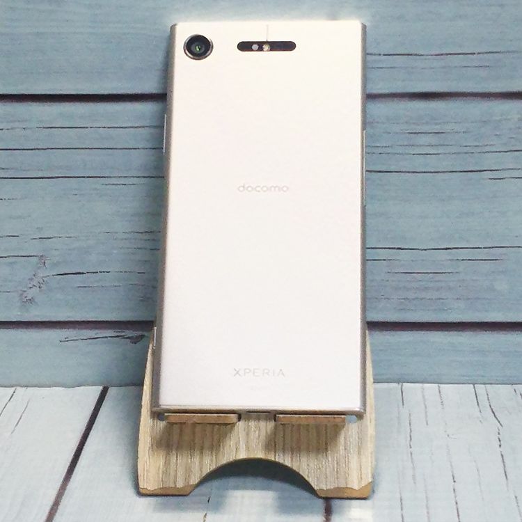 docomo Xperia XZ1 SO-01K Warm Silver  632