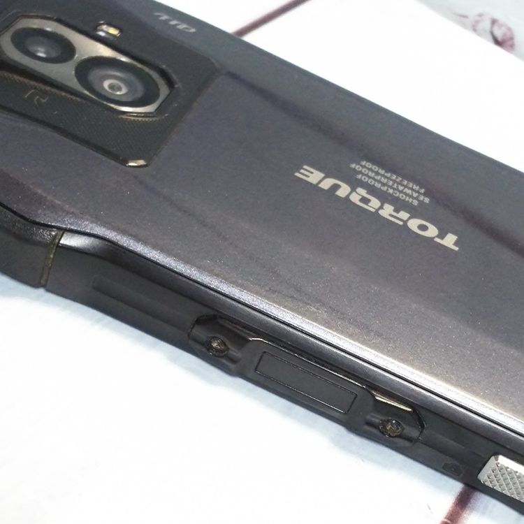 au ������ TORQUE G04 �֥�å� KYV46  372