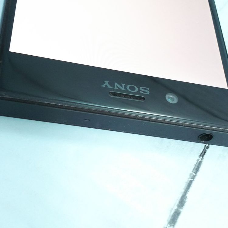 SONY Xperia XZs SOV35 au �֥�å�  256