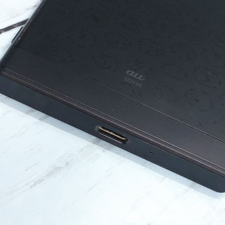 SONY Xperia XZs SOV35 au �֥�å�  822