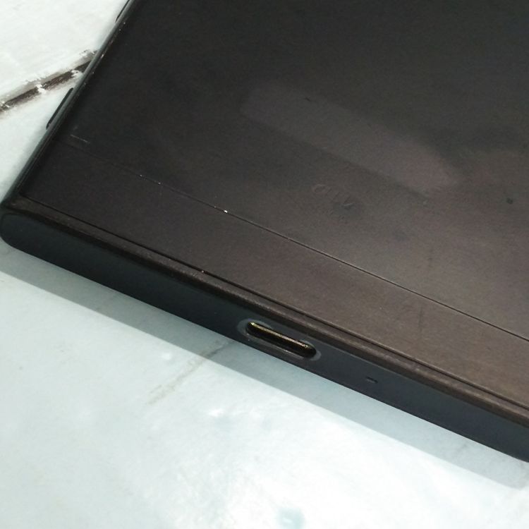 SONY Xperia XZs SOV35 au �֥�å�  499