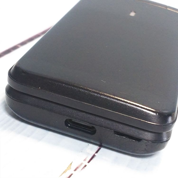 docomo DIGNO ������ �������� �١����å� KY-41B �֥�å�  411