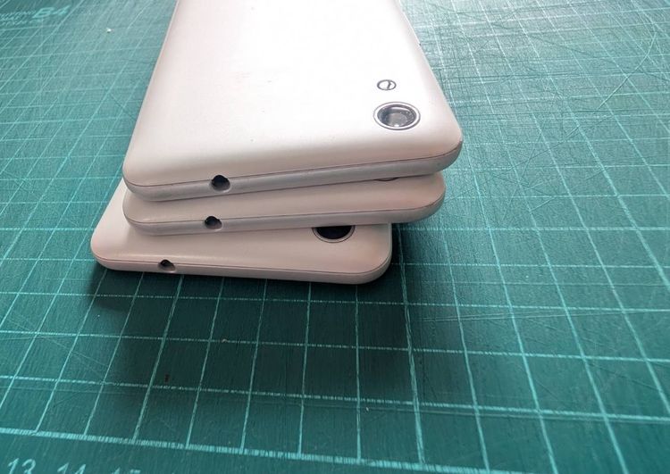 3�楻�å� SoftBank ������ DIGNO J 704KC �ѡ��� �ۥ磻��