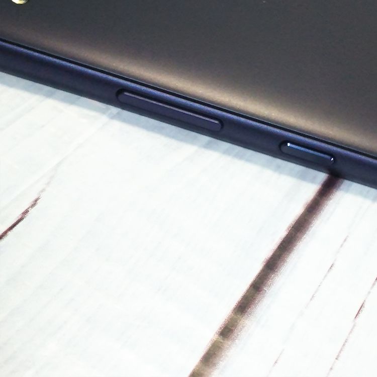 au Qua phone QZ ������ KYV44 ����ǥ���  071