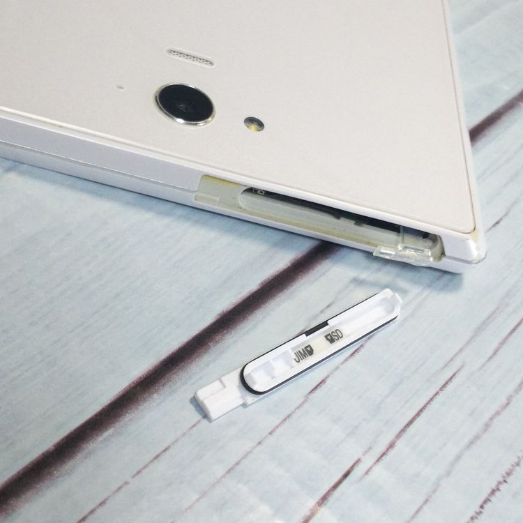 docomo AQUOS PAD SH-06F �ۥ磻�� ���֥�å� [�����] 203