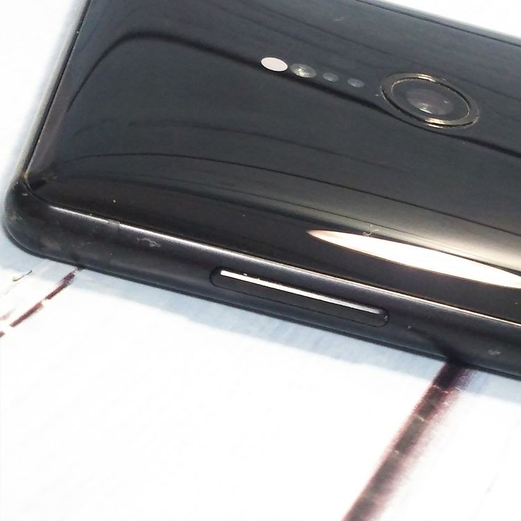 ���ˡ� Xperia XZ2 SoftBank 702SO Liquid Black  438