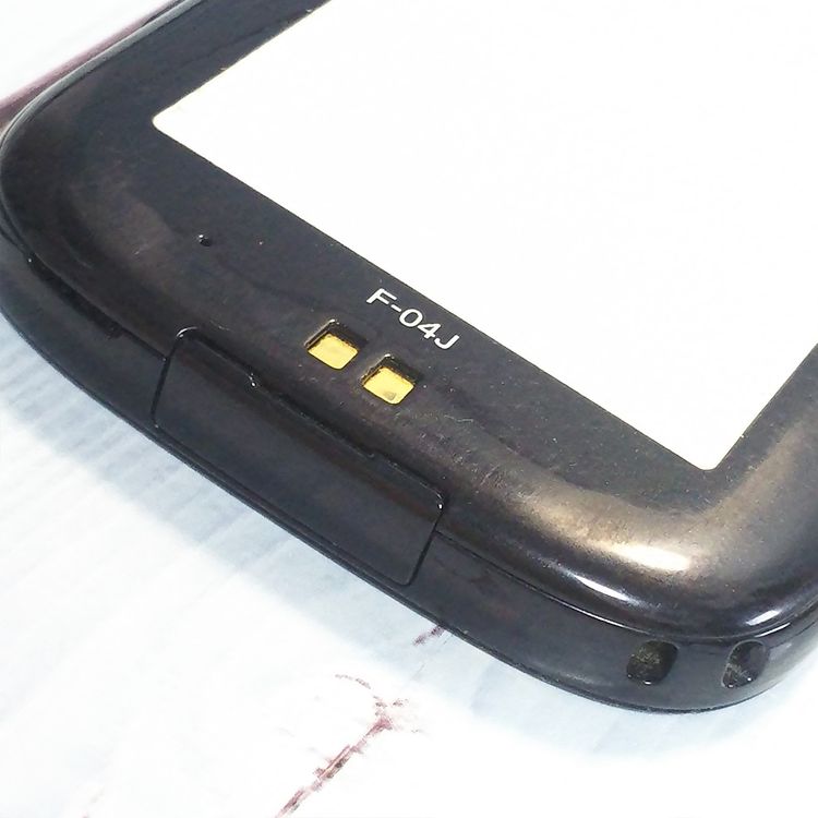 F-04J �餯�餯���ޡ��ȥե���4 �֥�å� ���� BLACK docomo  477