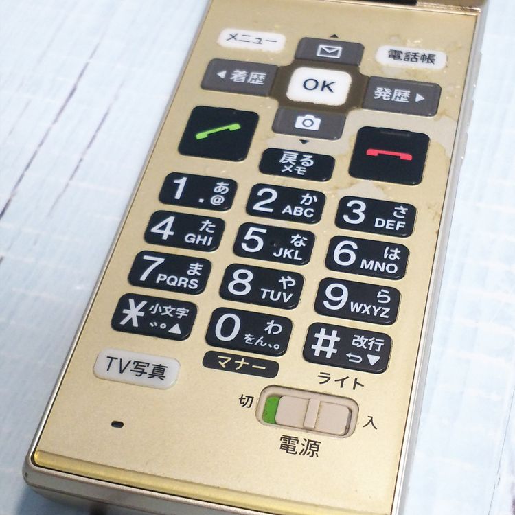KYOCERA au KYF36 ���󤿤󥱡����� GOLD  009