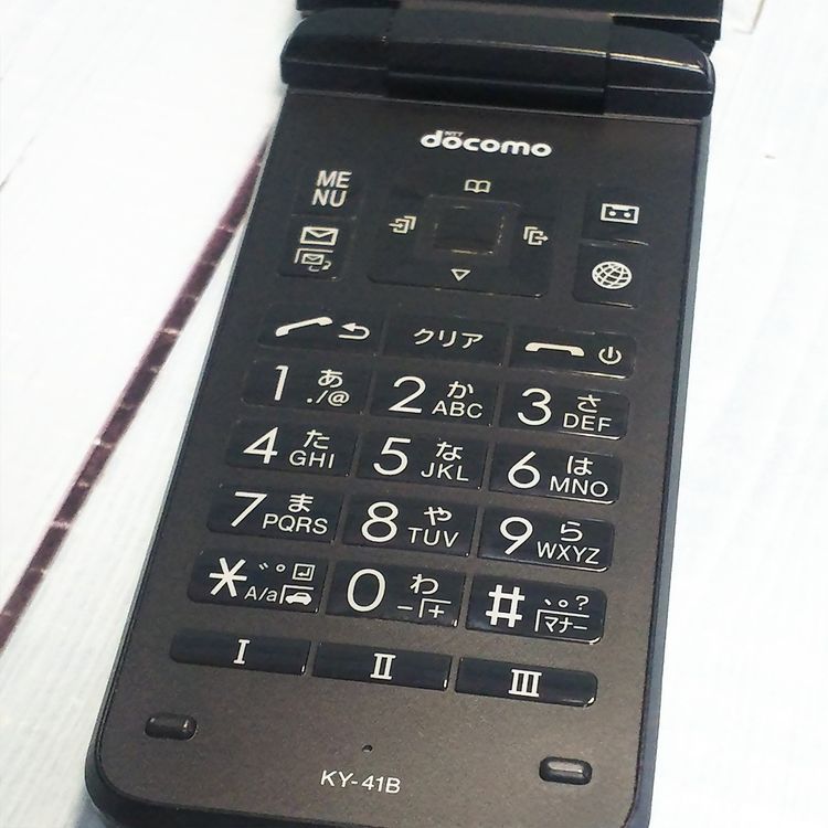 docomo DIGNO ������ �������� �١����å� KY-41B �֥�å�  411