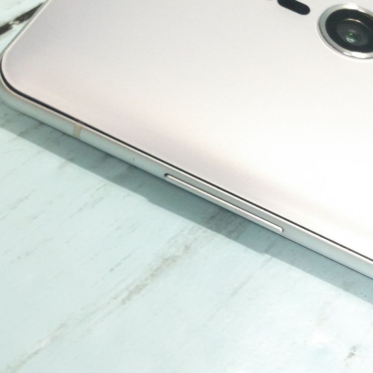 au Xperia XZ3 SOV39 �ۥ磻�ȥ���С�  516