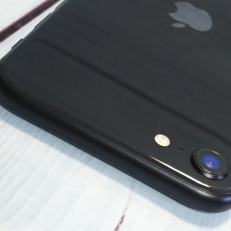 au iPhoneSE2 64GB �֥�å�  075