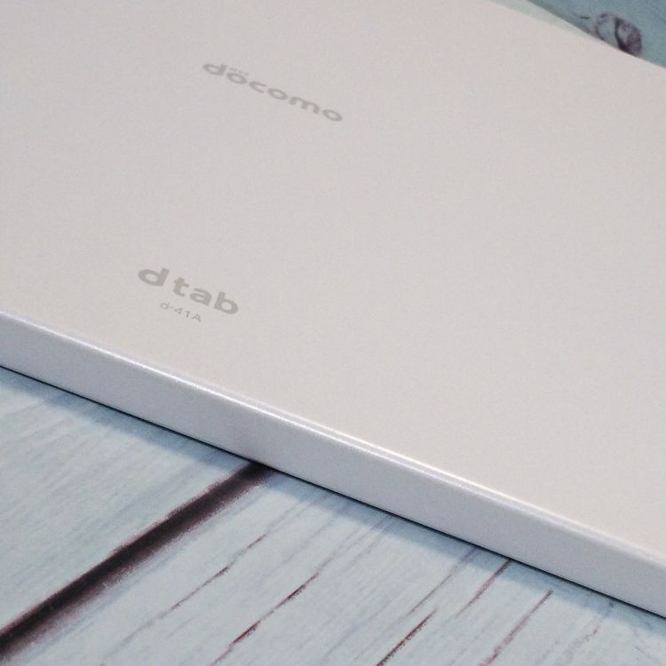 docomo dtab d-41A SHARP Android���֥�å� �ۥ磻��  ���� 247