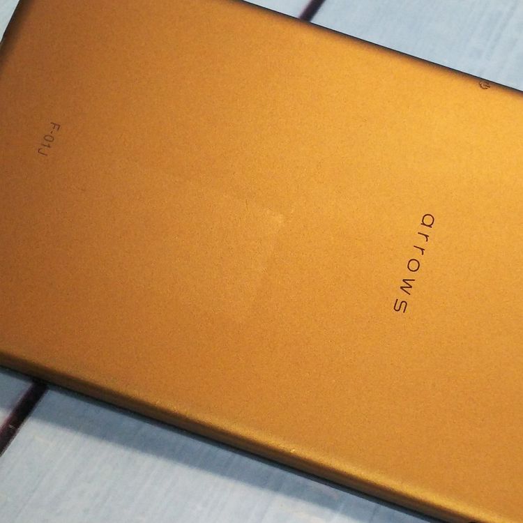 docomo FUJITSU ARROWS NX 32GB ���åѡ� F-01J  718