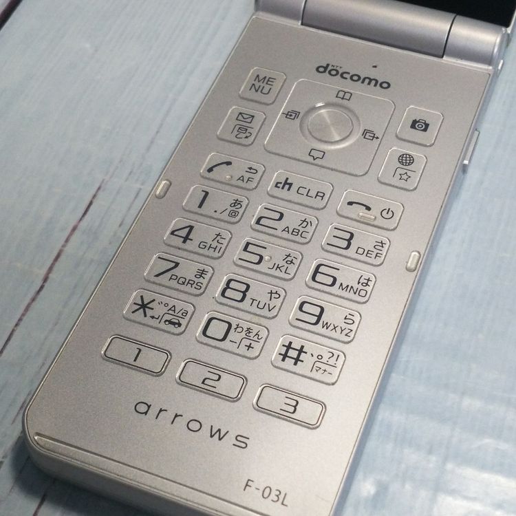 docomo arrows �ٻ��� �������� F-03L ����С� [������]  272