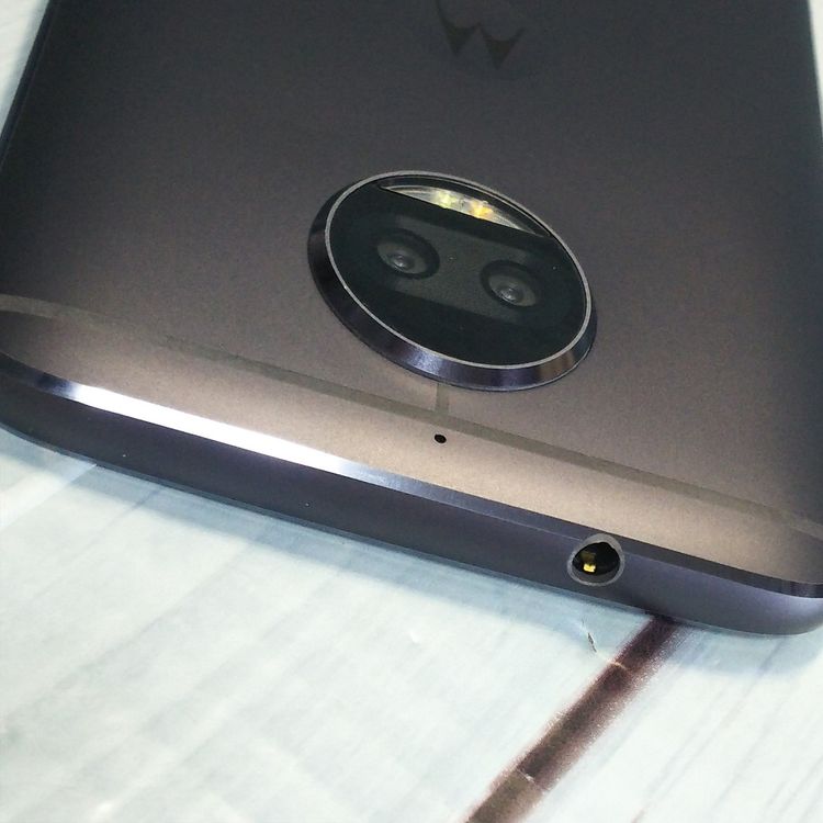 ��ȥ����� Moto G5S Plus XT1805 ��ʥ��졼  950