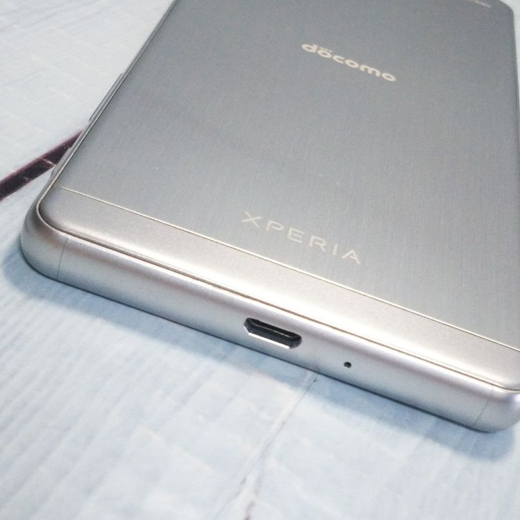 docomo Xperia X Performance SO-04H �ۥ磻�� ����С�  048