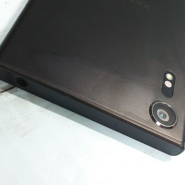 SONY Xperia XZs SOV35 au �֥�å�  399