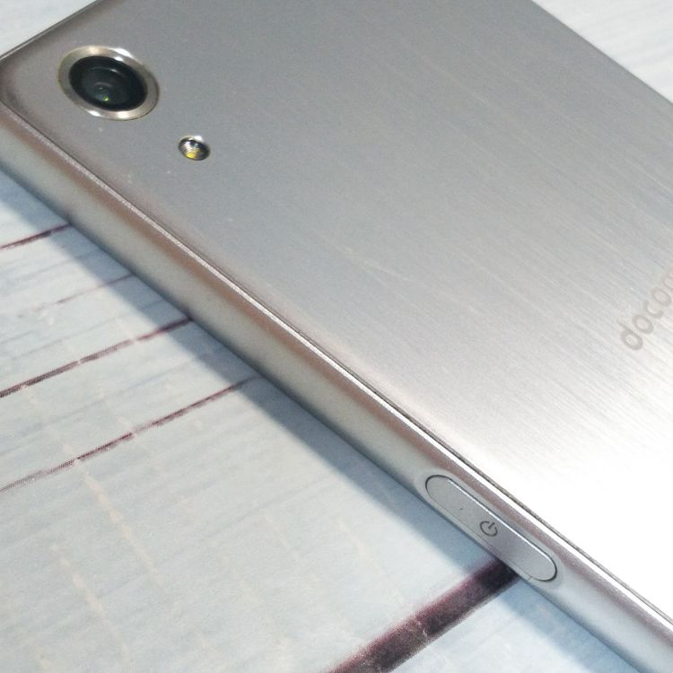 docomo Xperia X Performance SO-04H �ۥ磻�� ����С�  682