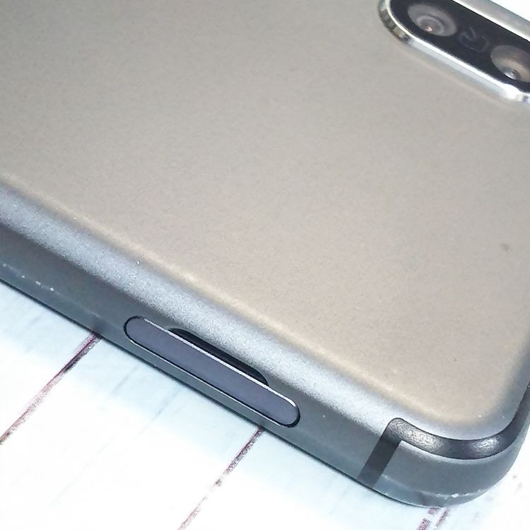 docomo AQUOS sense3 SH-02M �֥�å�  390